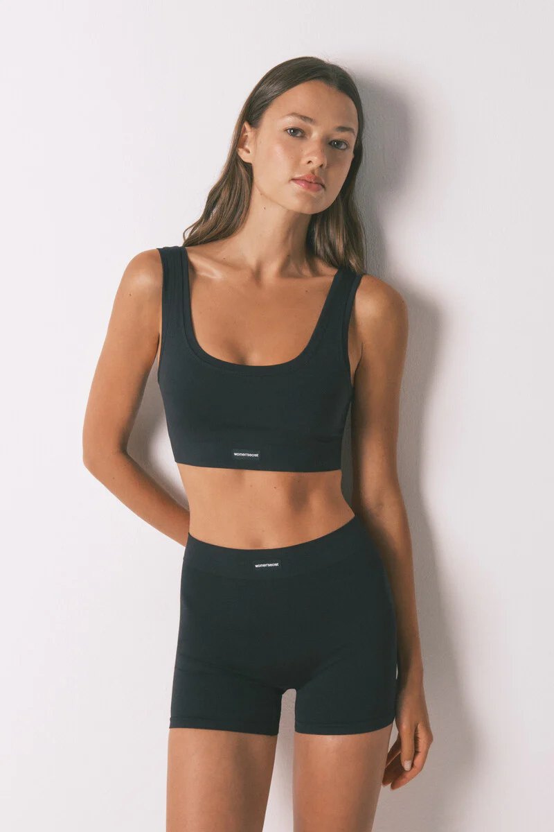 Black seamless trouser