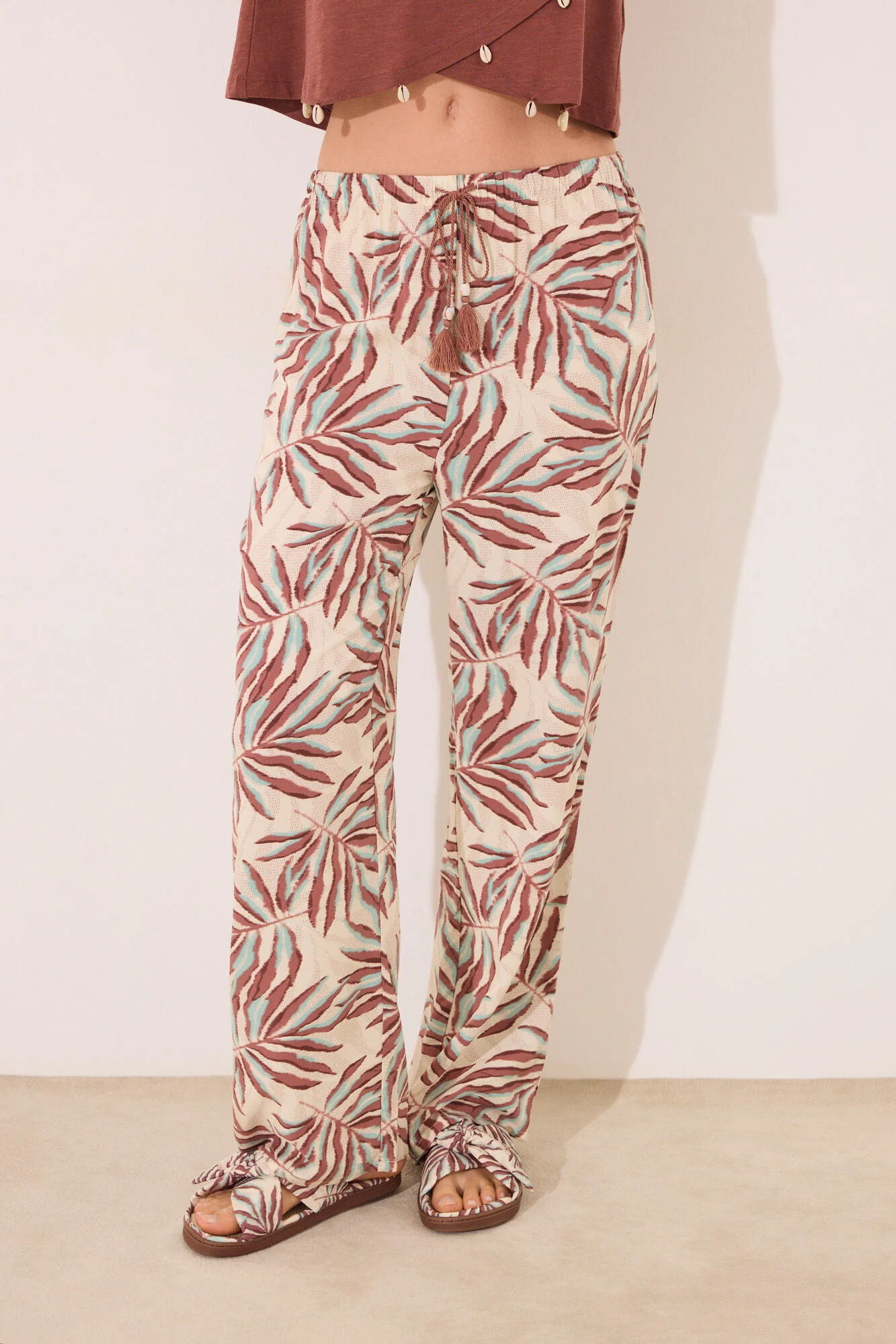 Brown leaf print viscose trouser - Image 4