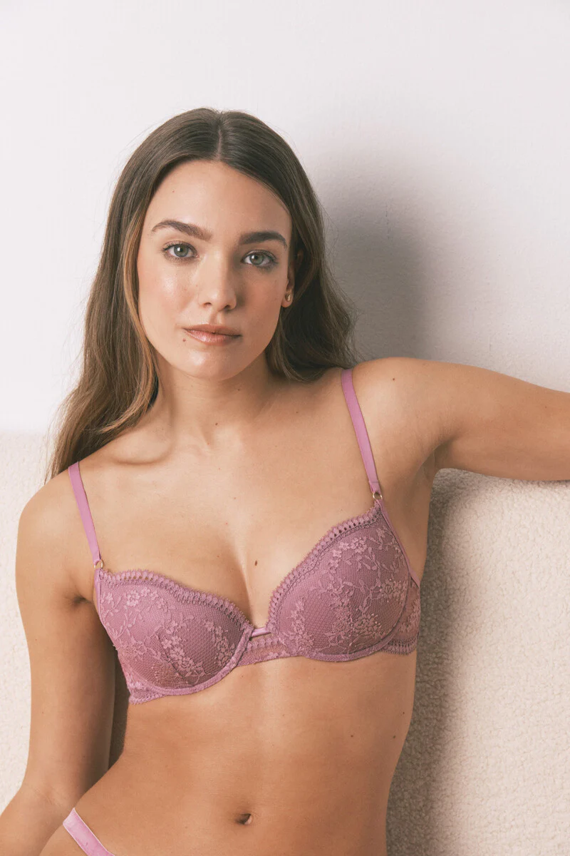 Classic BEAUTIFUL padding bra with pink lace