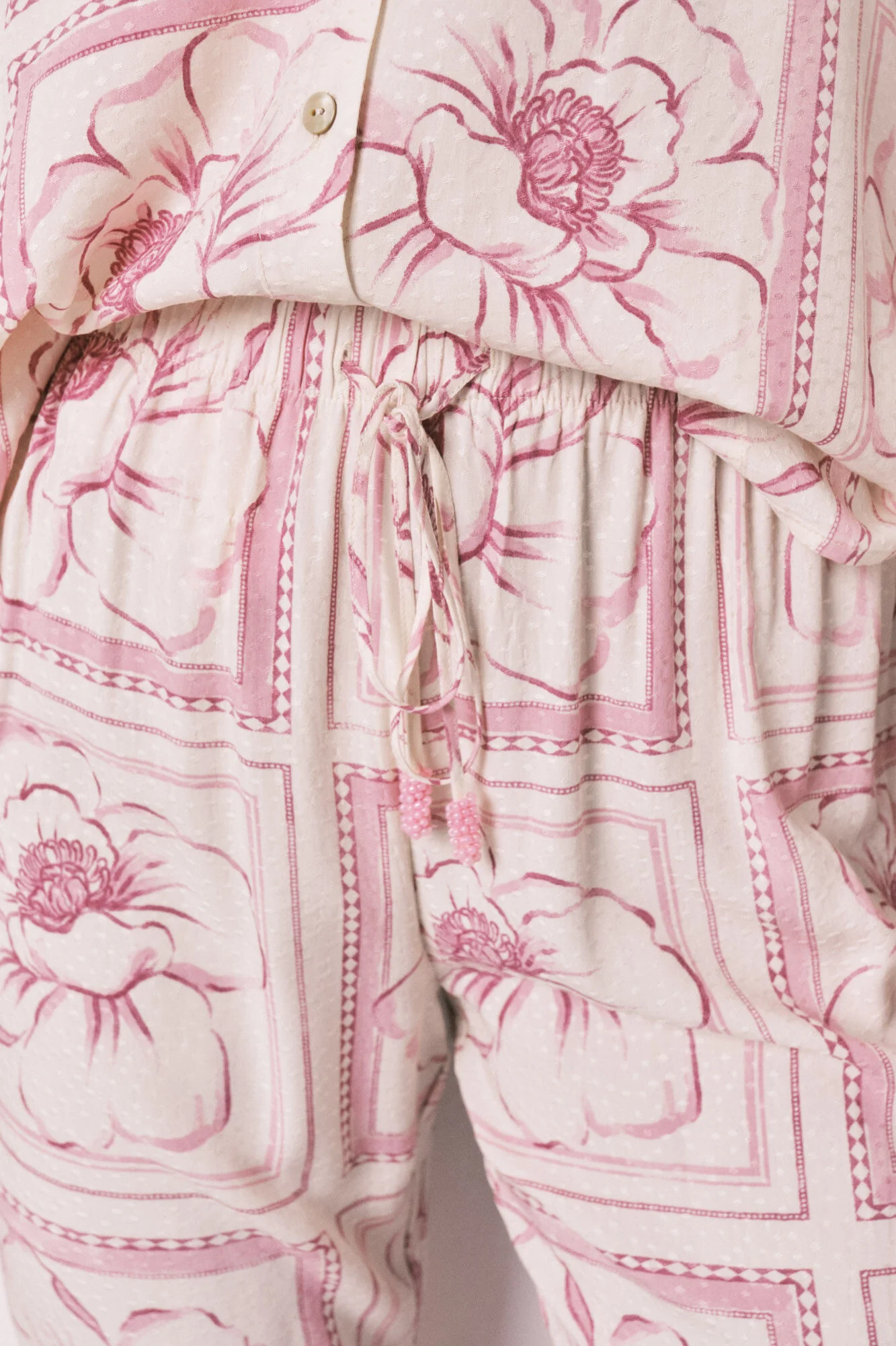 Floral classic long pyjamas - Image 3