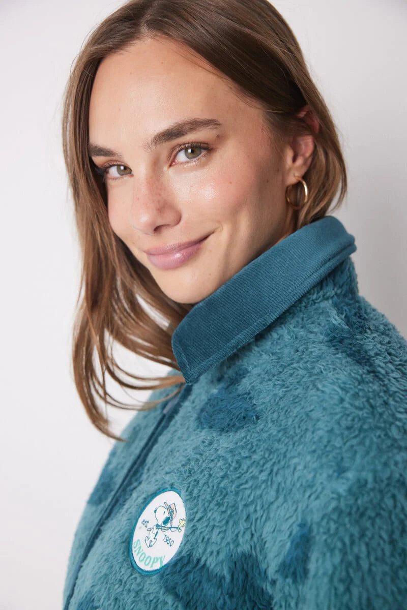 Short green faux shearling Snoopy robe - Image 4