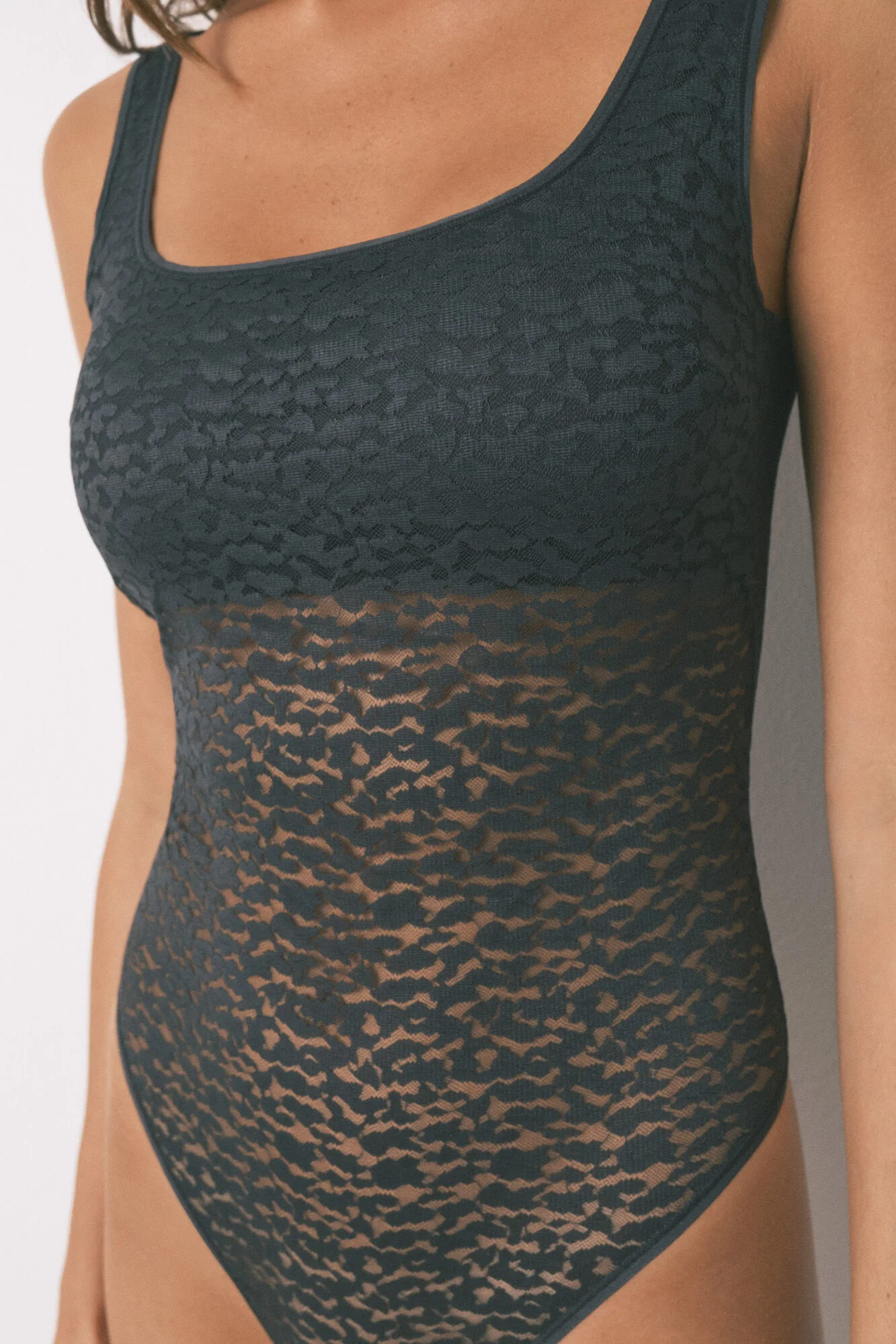 Grey animal print lace body - Image 2