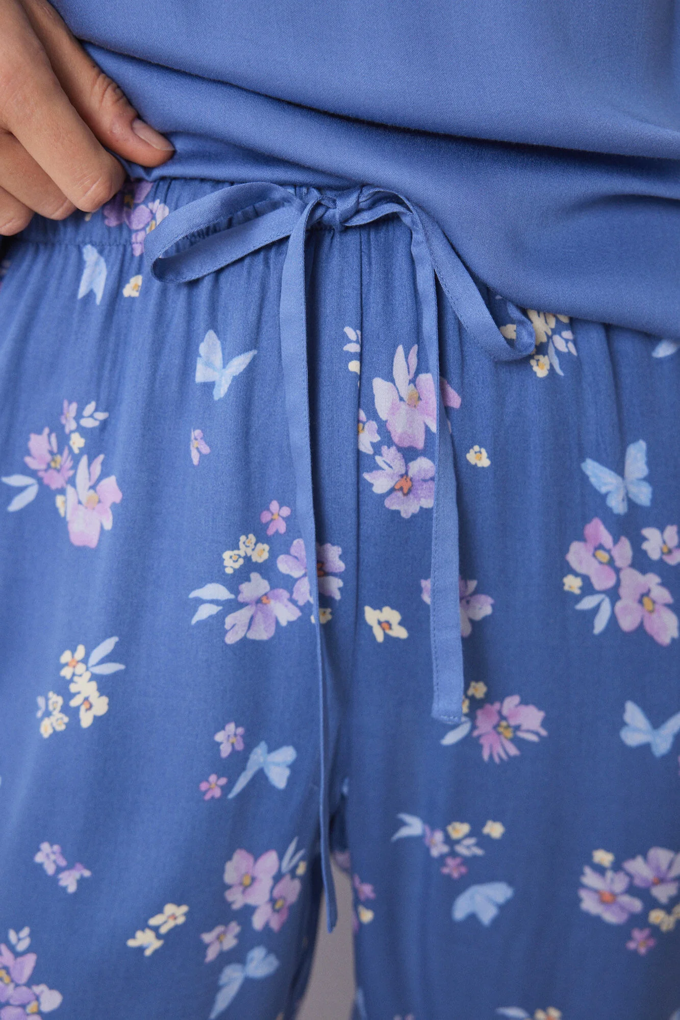 Capri soft touch pajamas with butterfly print - Image 3
