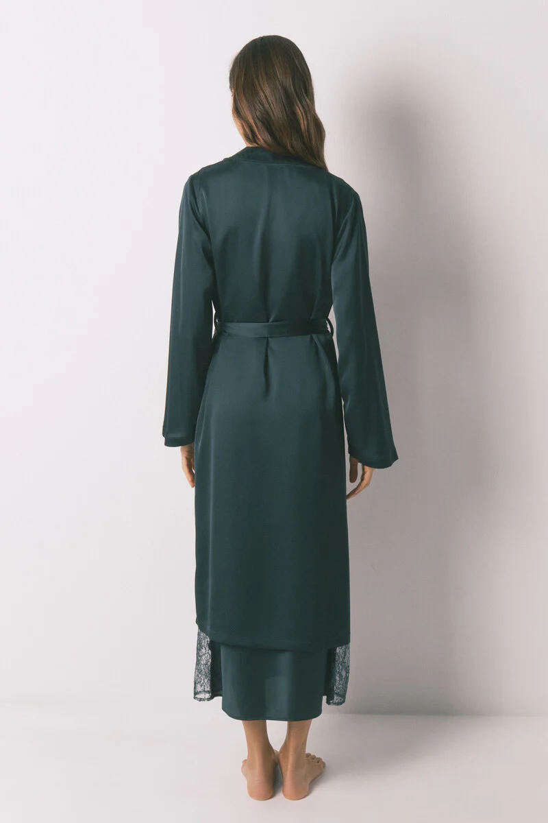 Long loose green satin robe - Image 2