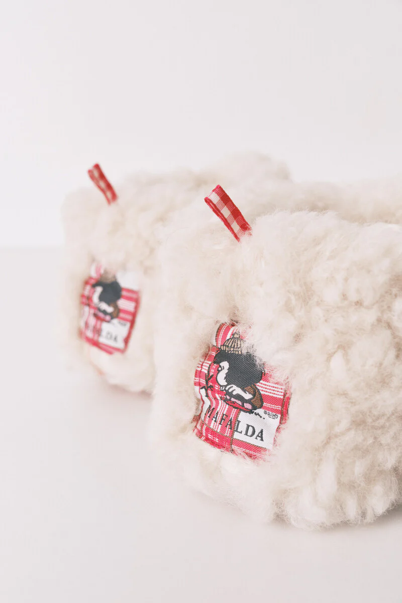 Mafalda white fur boots slippers - Image 5