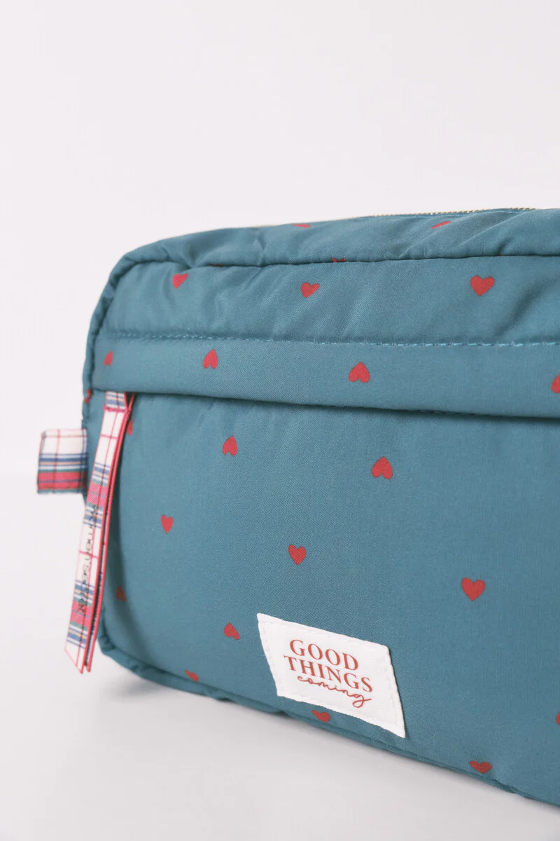 Medium green nylon vanity case with heart print - Image 3