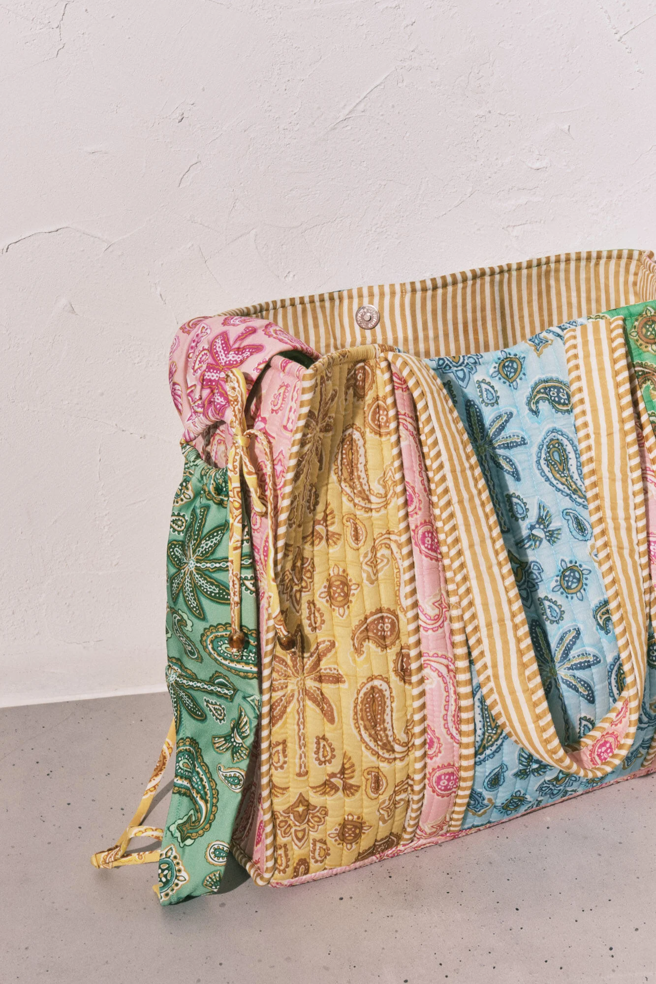 Multicoloured large print bag - Image 6