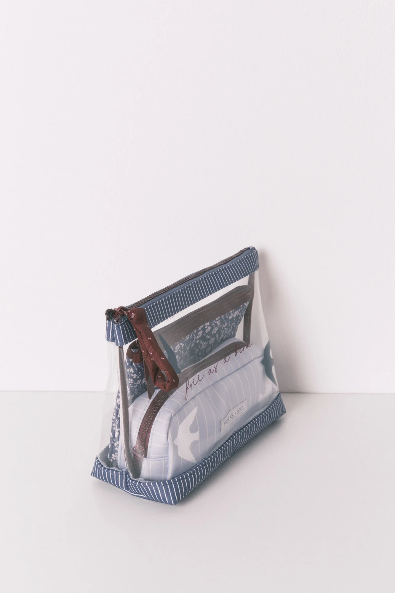 Pack of 3 assorted printed vanity cases - Image 5
