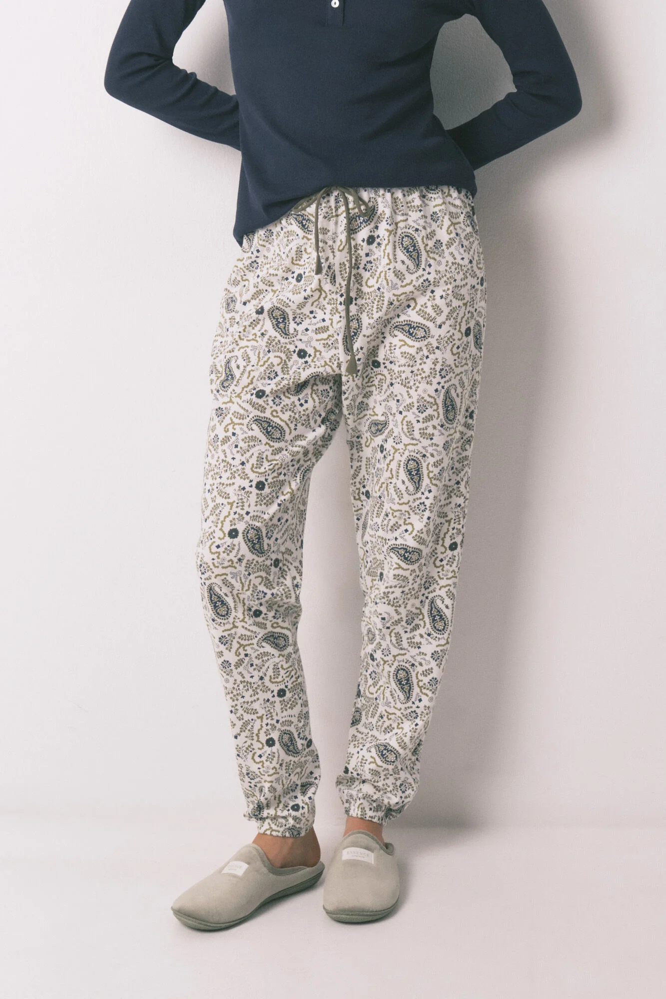 Paisley print cotton long trousers - Image 2