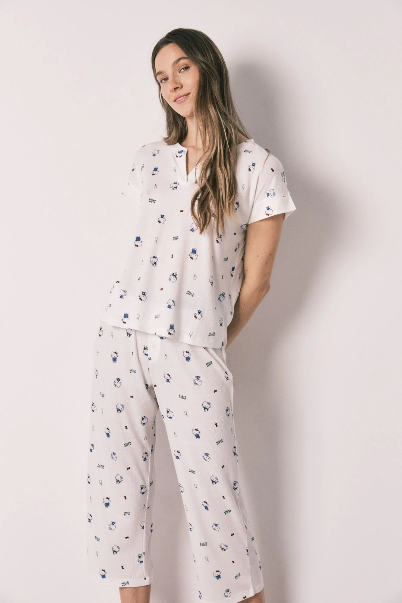 Short sleeve pyjamas HELLO KITTY - Image 3