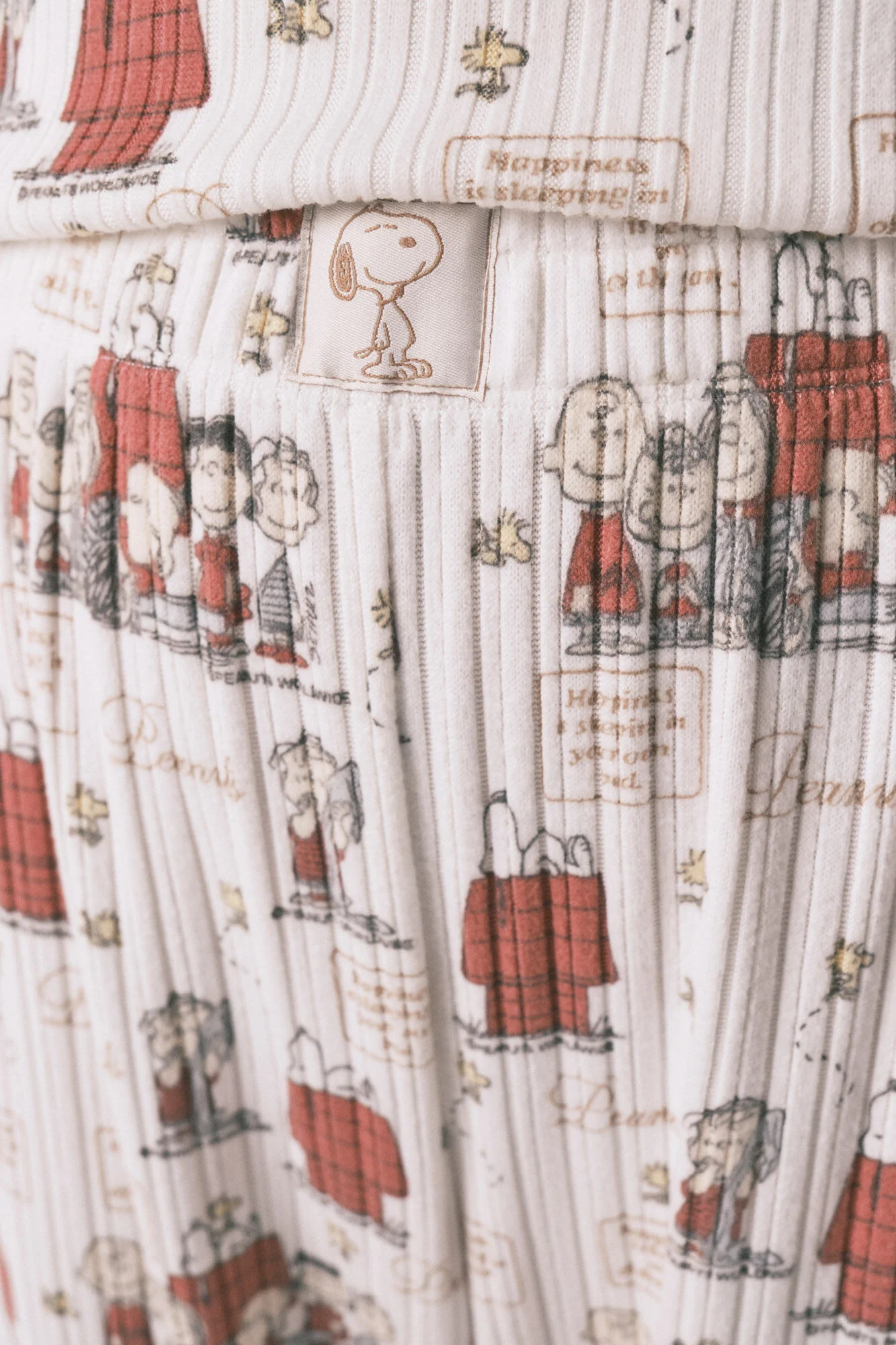 Snoopy Gray Ribbed Capri Pyjamas - Image 3
