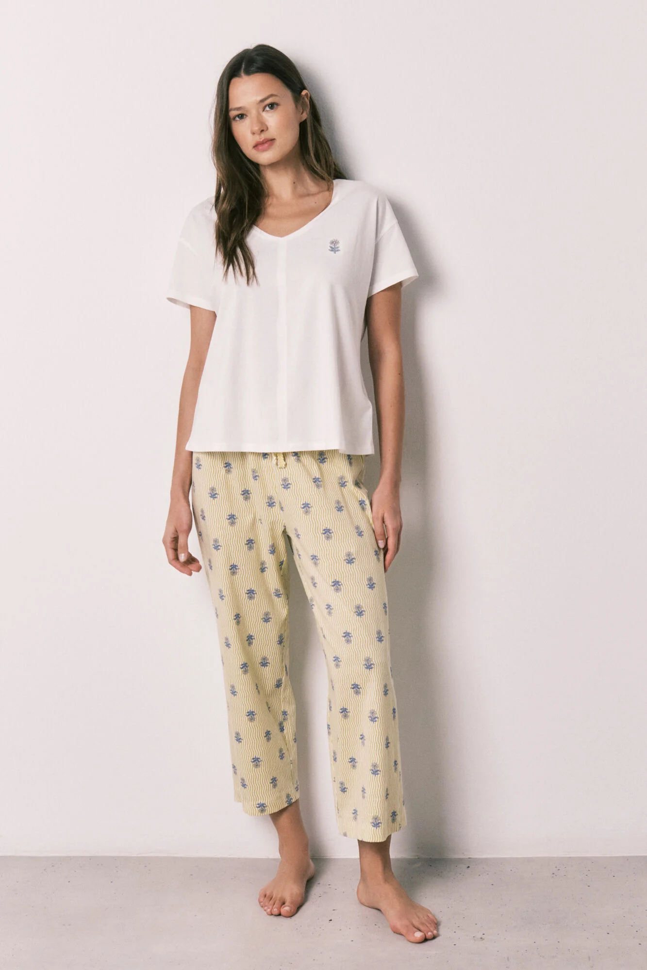 White cotton capri pyjamas - Image 2