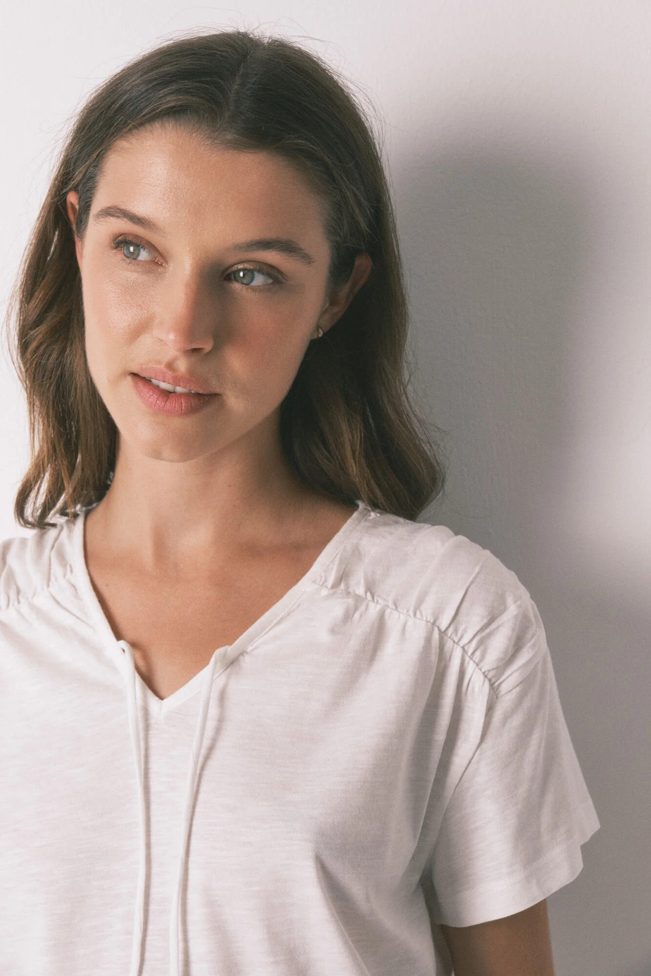 White cotton ruched short sleeve T-shirt - Image 3